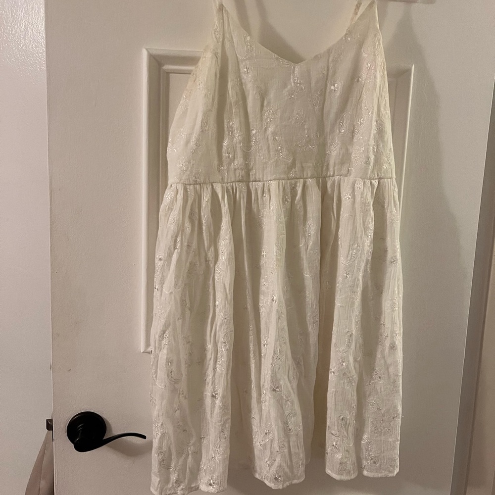 Forever 21 Cream Sundress Sleeveless Spaghetti Strap